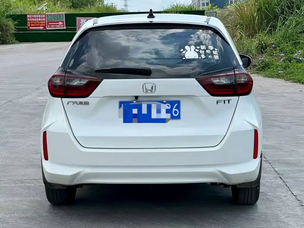 Honda Fit — фото 4