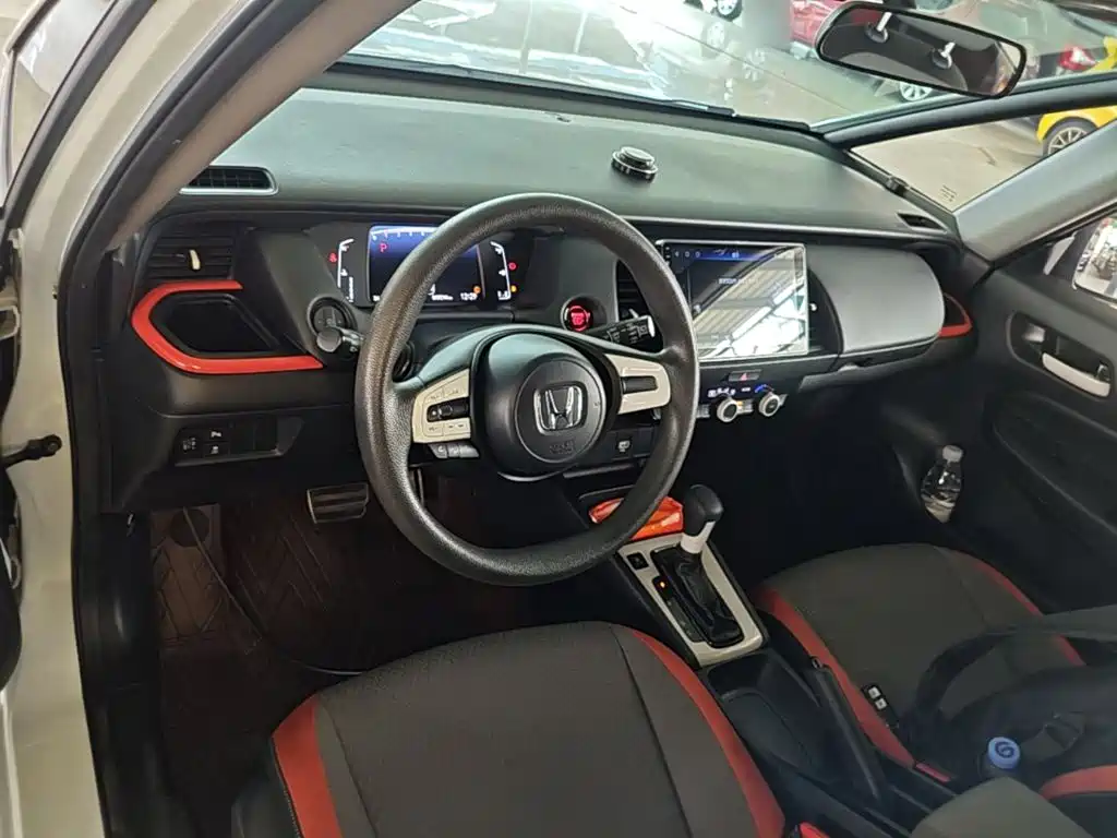 Honda Fit — фото 11
