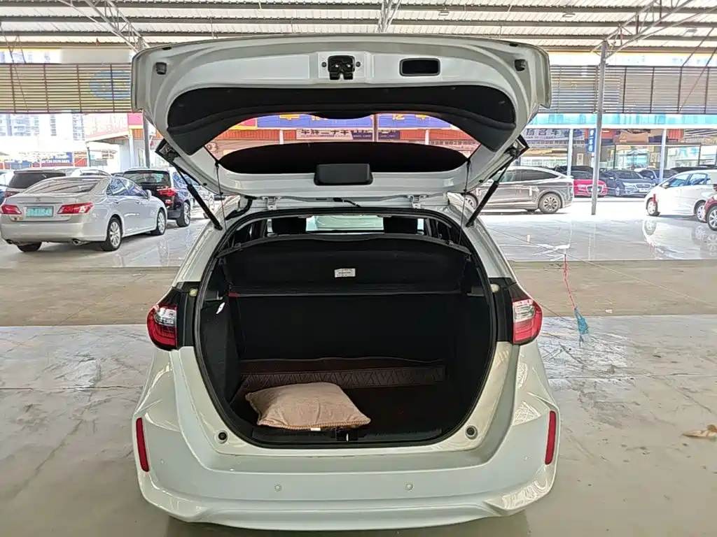Honda Fit — фото 19