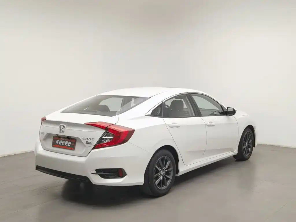 Honda Civic — фото 2