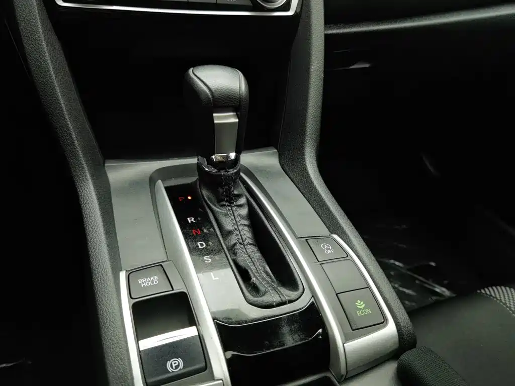 Honda Civic — фото 13