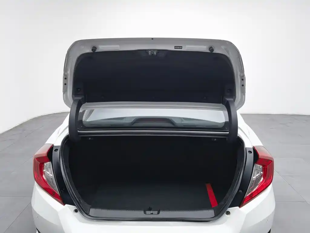 Honda Civic — фото 16