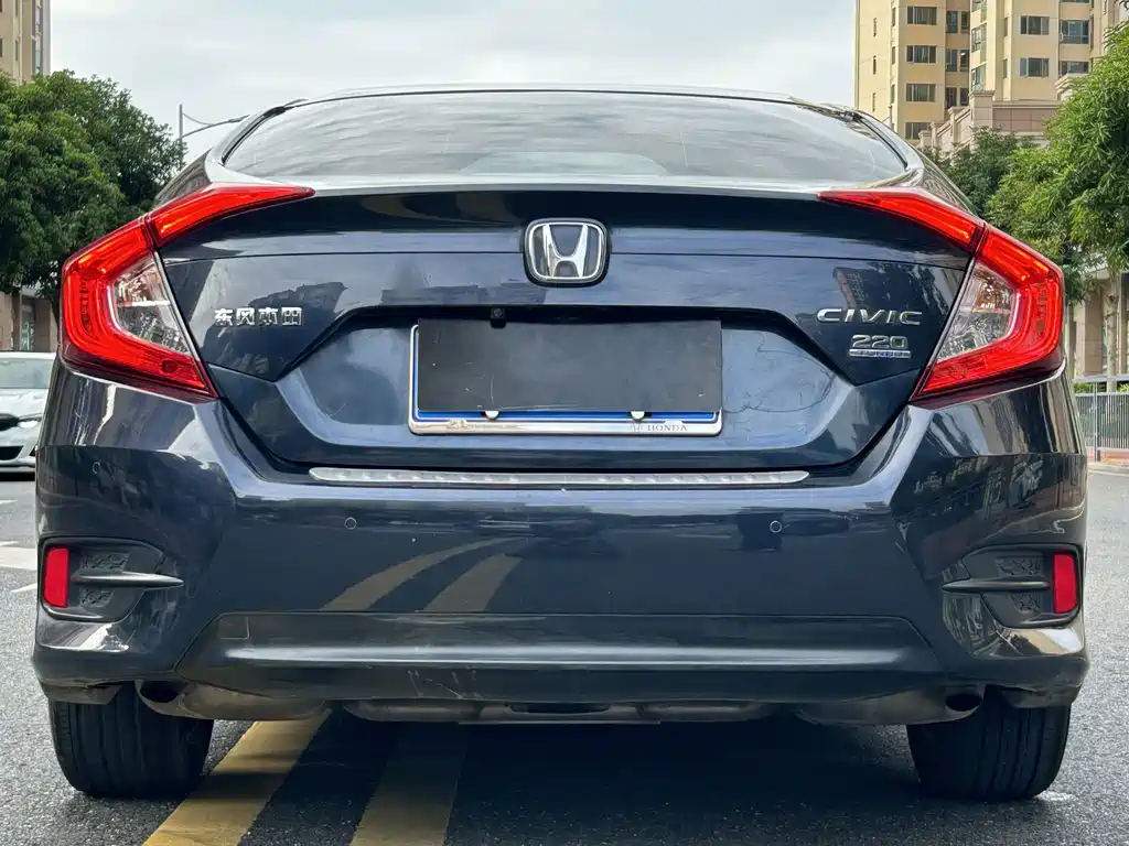 Honda Civic — фото 5