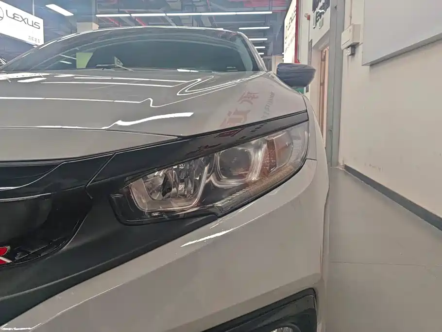 Honda Civic — фото 5