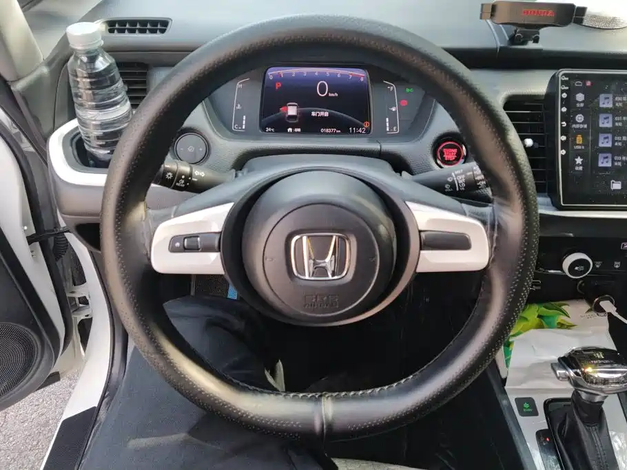 Honda Fit — фото 15