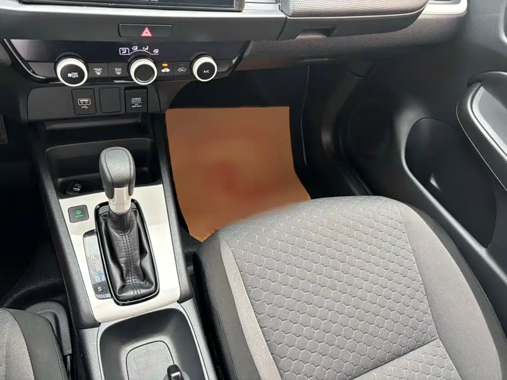 Honda Fit — фото 14