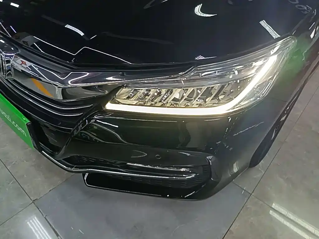 Honda Accord — фото 24