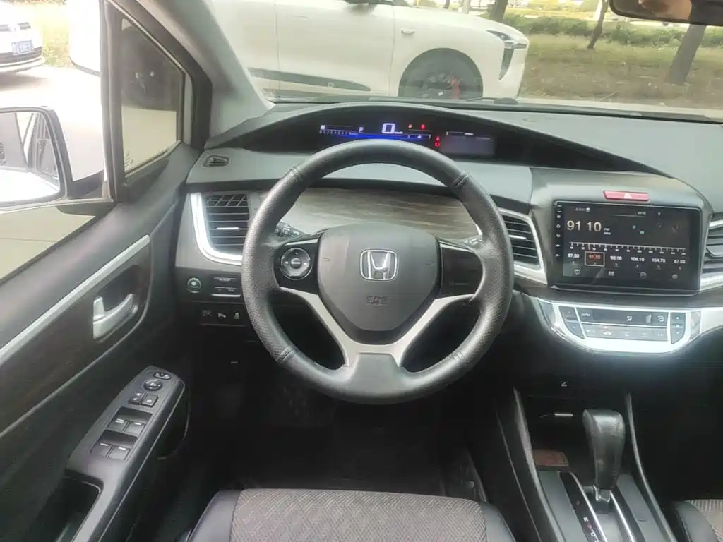 Honda Jade — фото 11