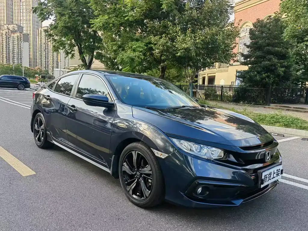 Honda Civic — фото 3