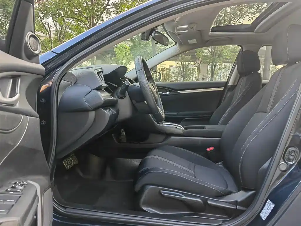Honda Civic — фото 5