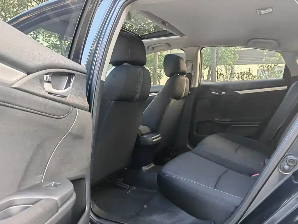 Honda Civic — фото 6