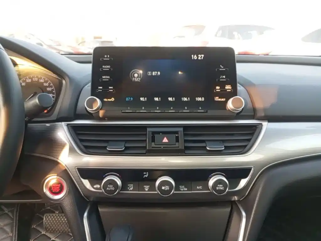 Honda Accord — фото 13