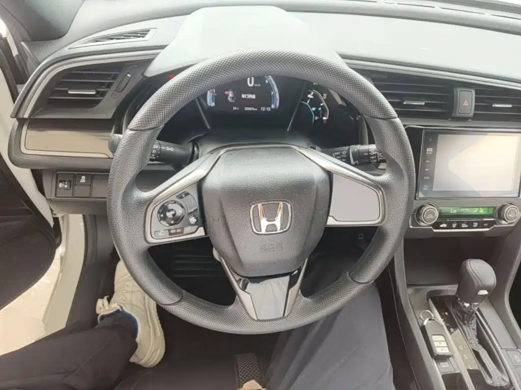 Honda Civic — фото 11