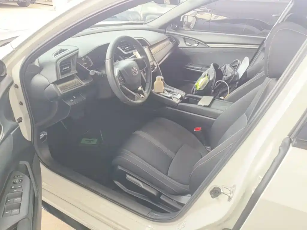 Honda Civic — фото 15