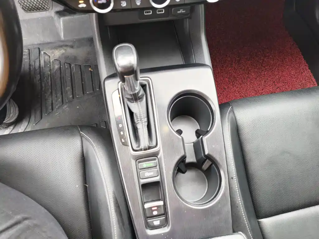 Honda Civic — фото 11