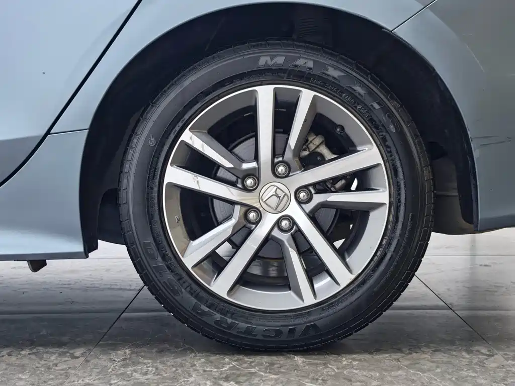 Honda Civic — фото 8