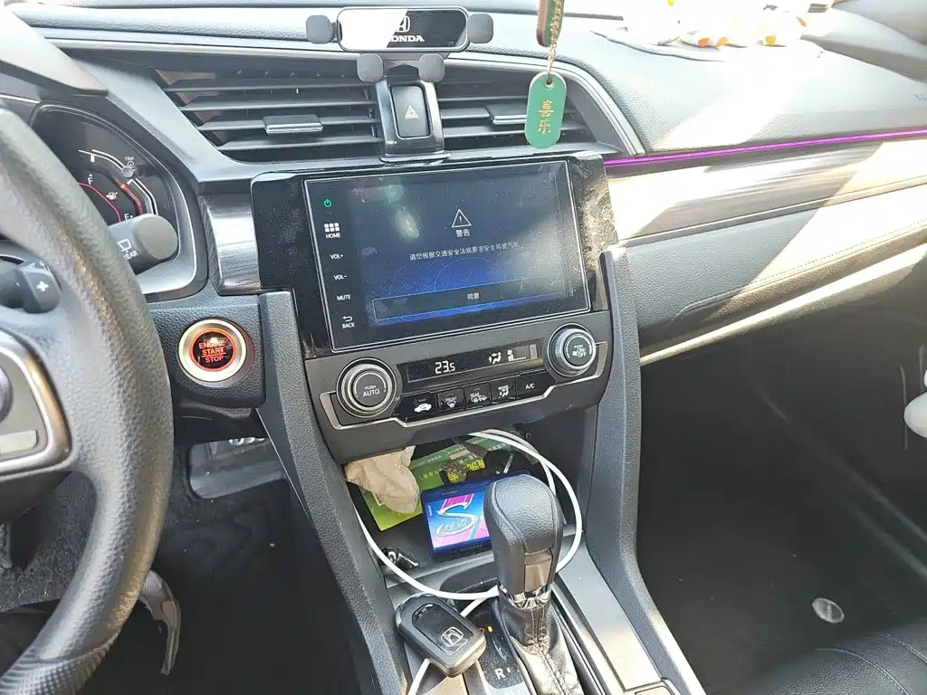 Honda Civic — фото 14