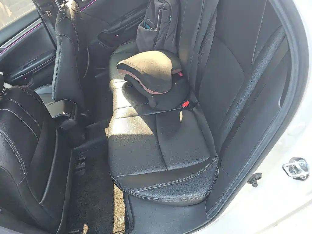 Honda Civic — фото 18