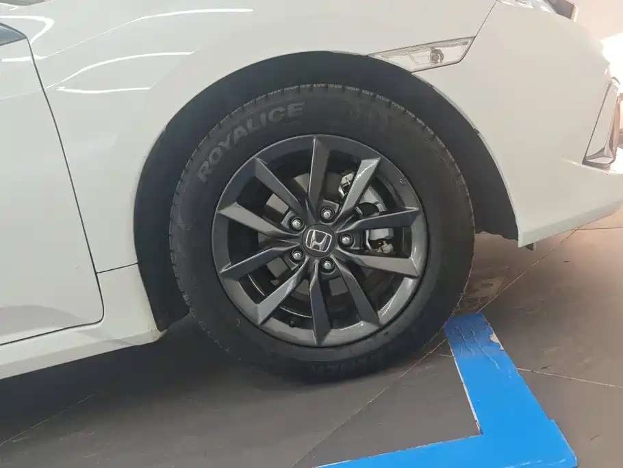 Honda Civic — фото 6