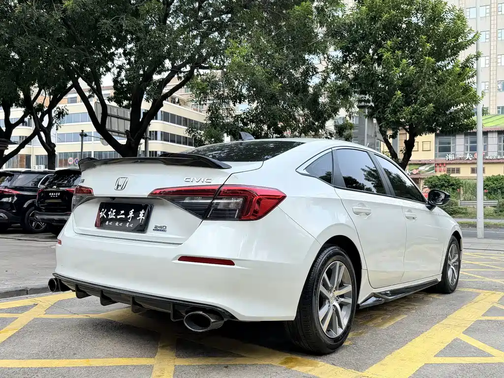 Honda Civic — фото 4