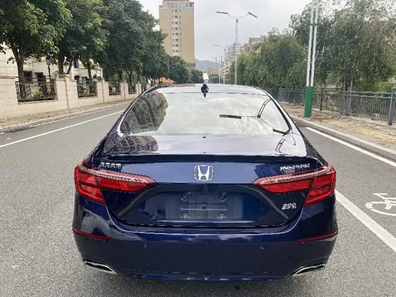 Honda Inspire — фото 8