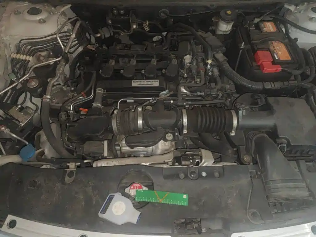 Honda Accord — фото 11