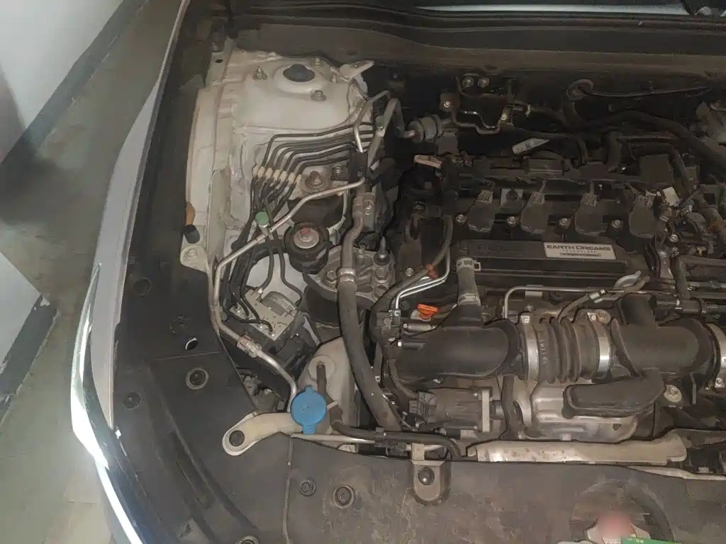 Honda Accord — фото 19