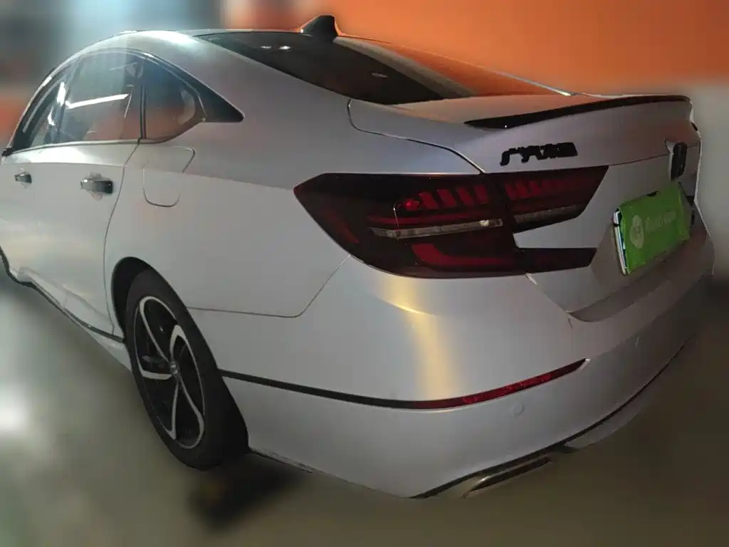 Honda Accord — фото 24