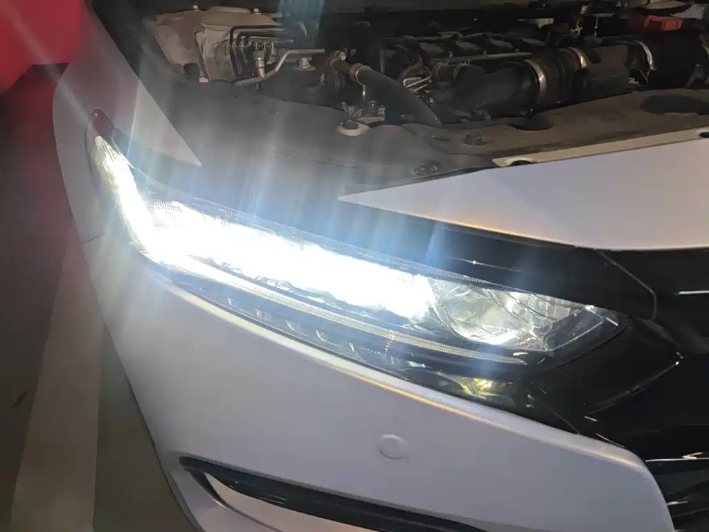 Honda Accord — фото 25