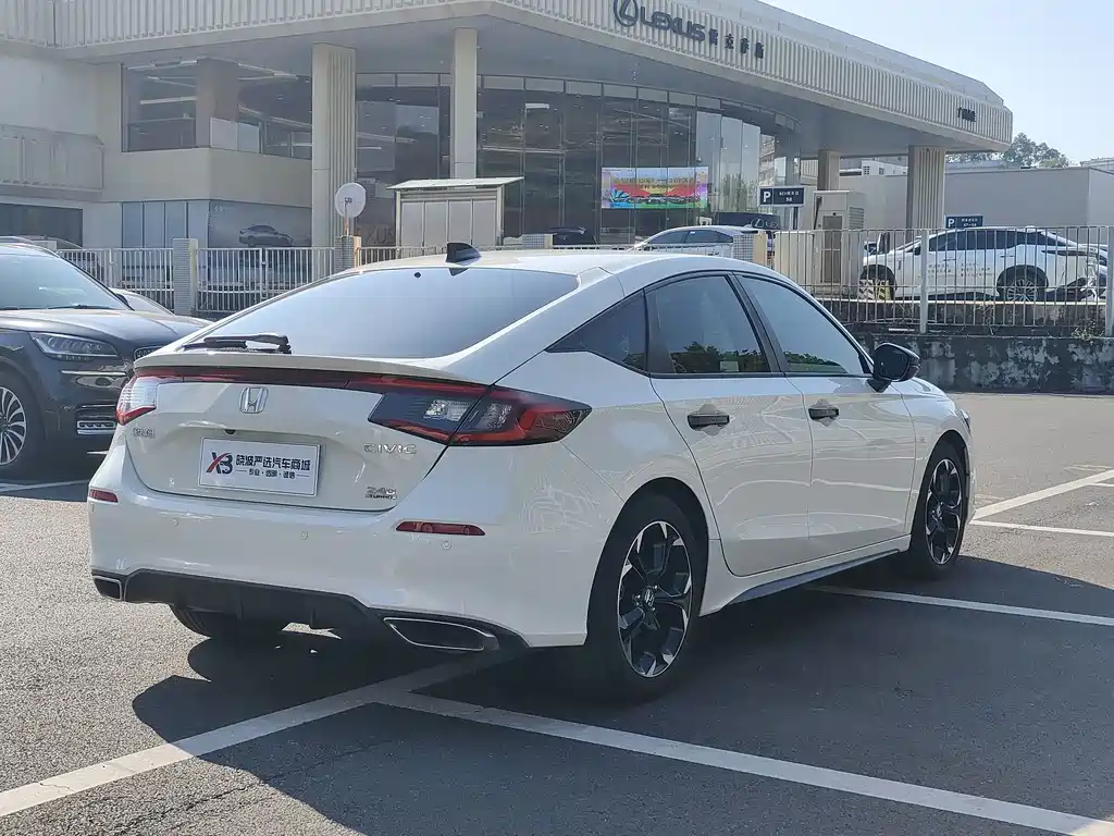 Honda Civic — фото 5