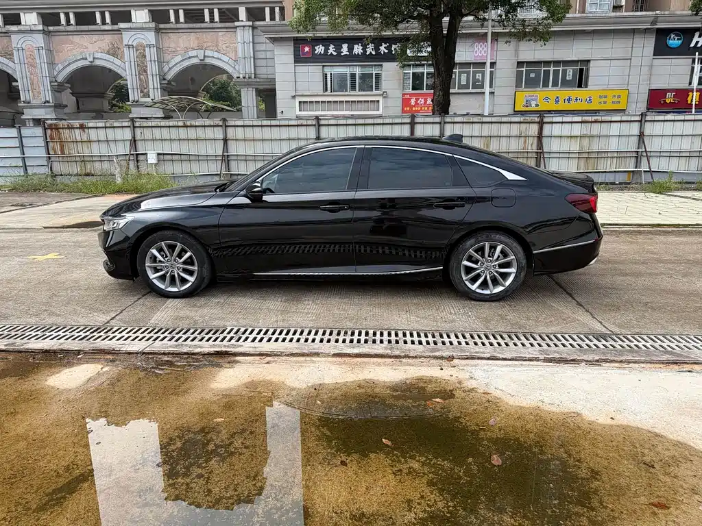 Honda Accord — фото 5