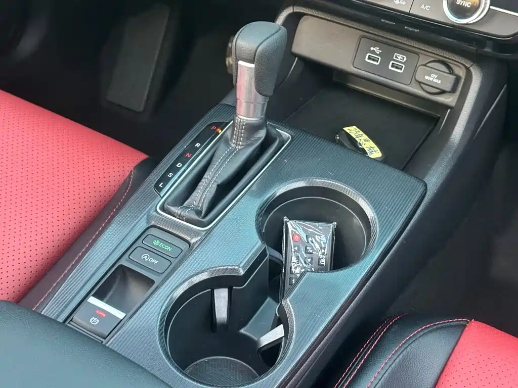 Honda Civic — фото 10