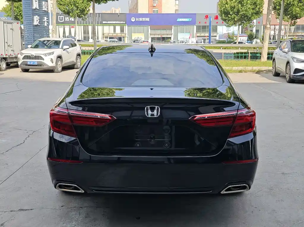 Honda Inspire — фото 4