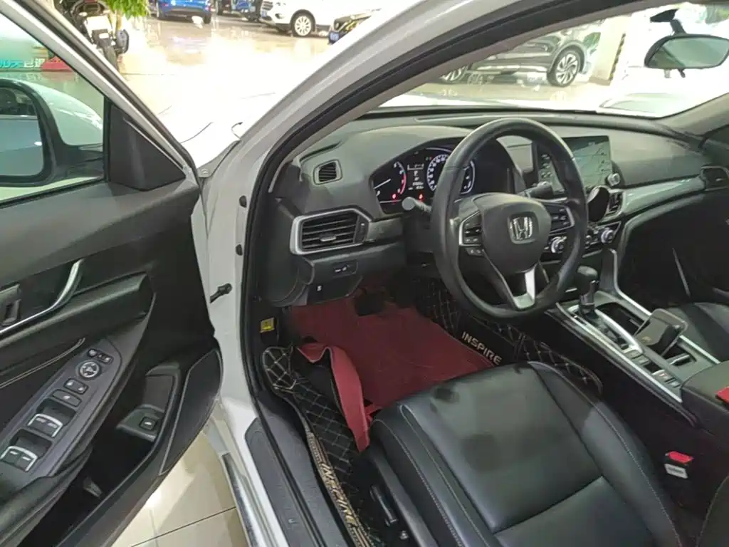 Honda Inspire — фото 16
