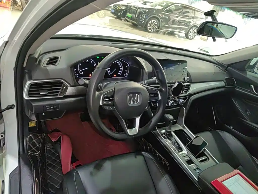 Honda Inspire — фото 10