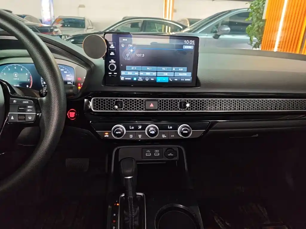 Honda Civic — фото 13