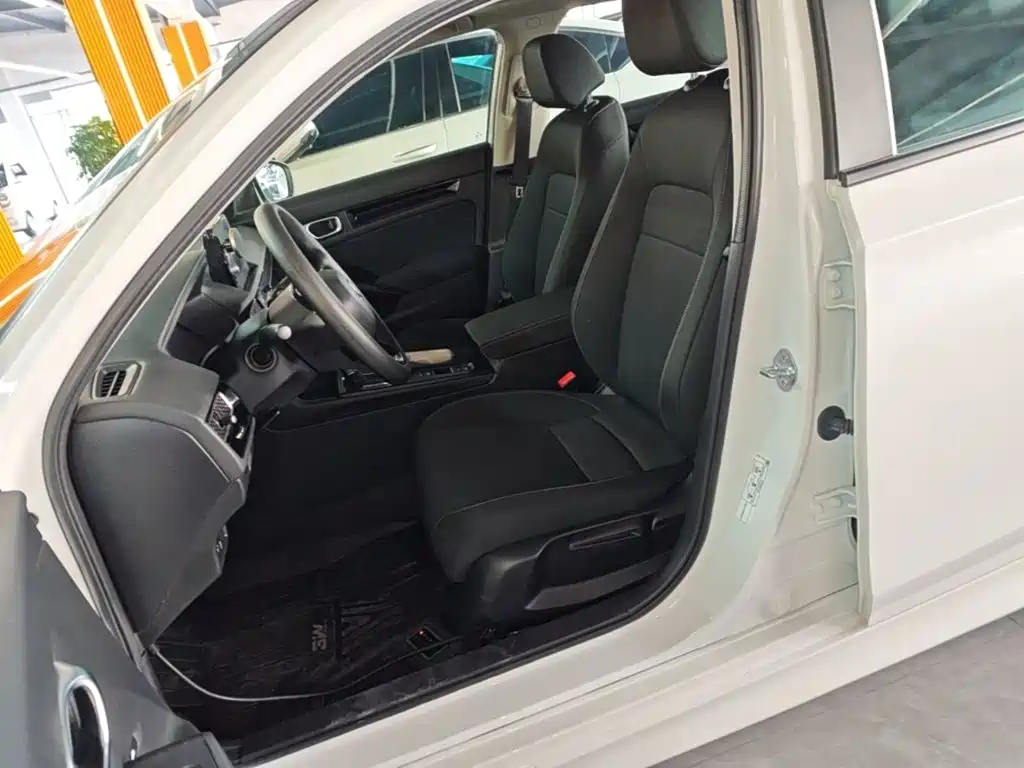 Honda Civic — фото 15