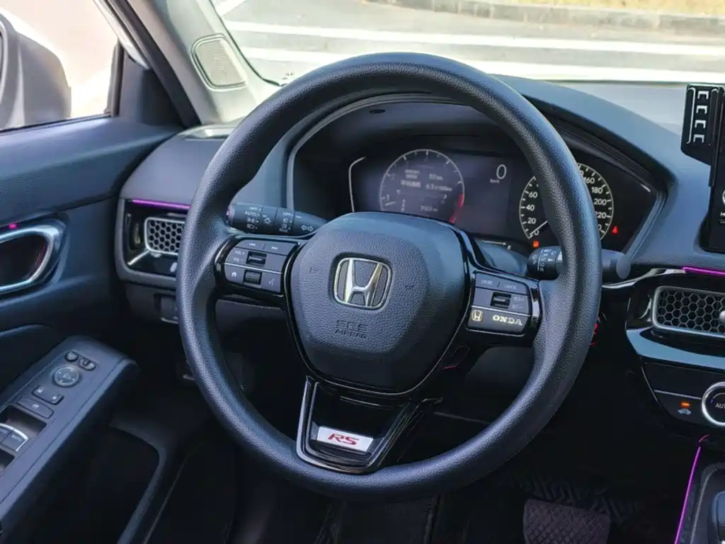Honda Civic — фото 10
