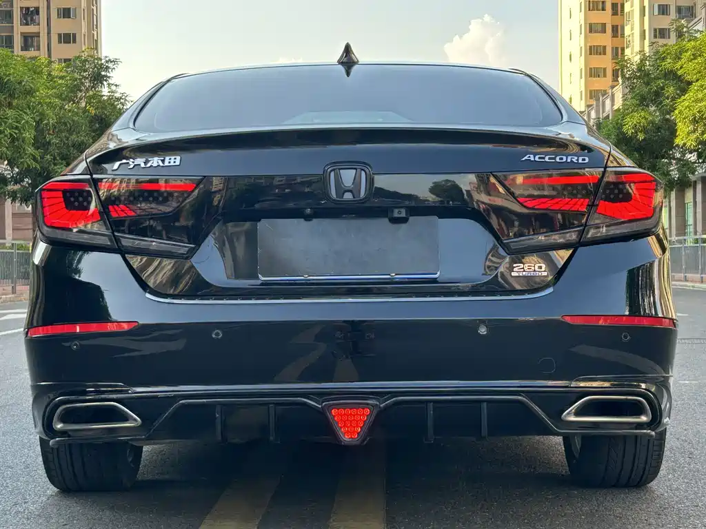 Honda Accord — фото 5