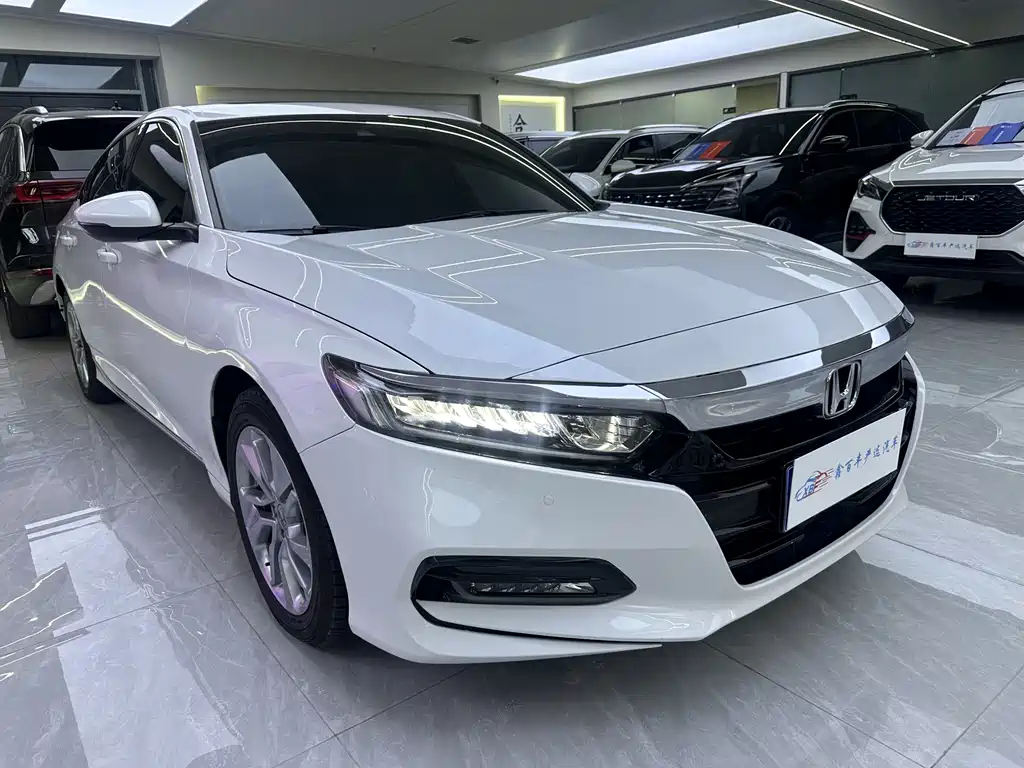 Honda Accord — фото 3