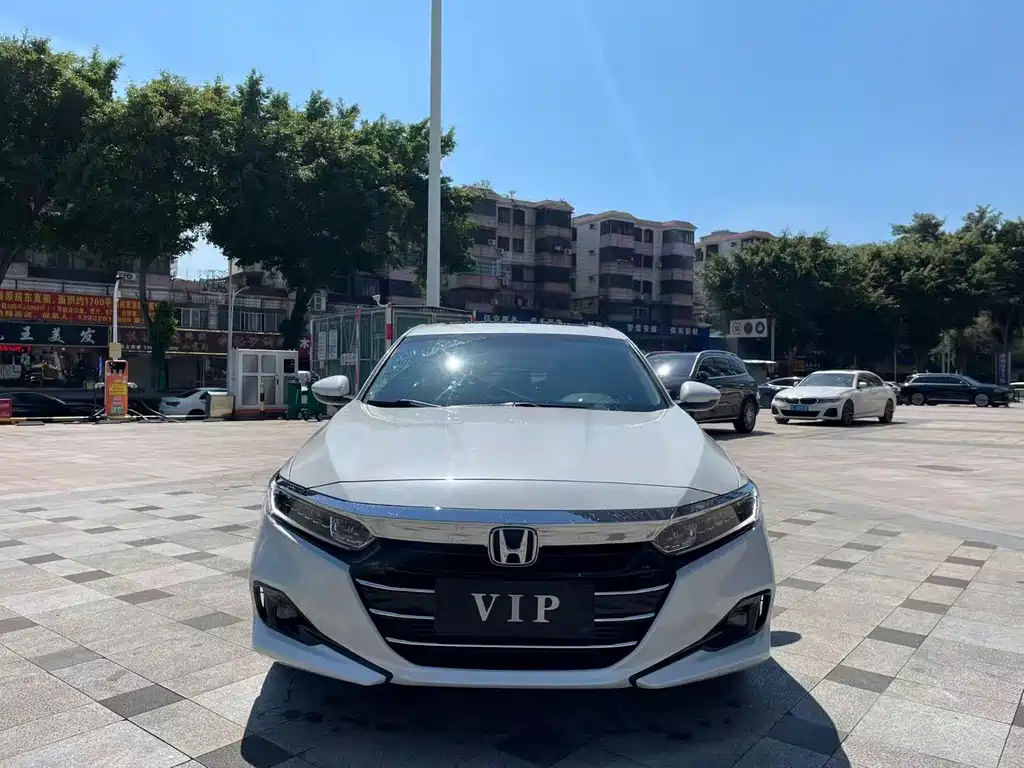 Honda Accord — фото 2