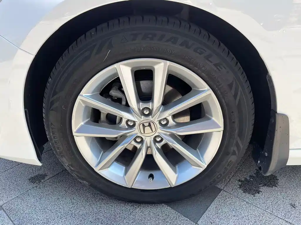 Honda Accord — фото 26