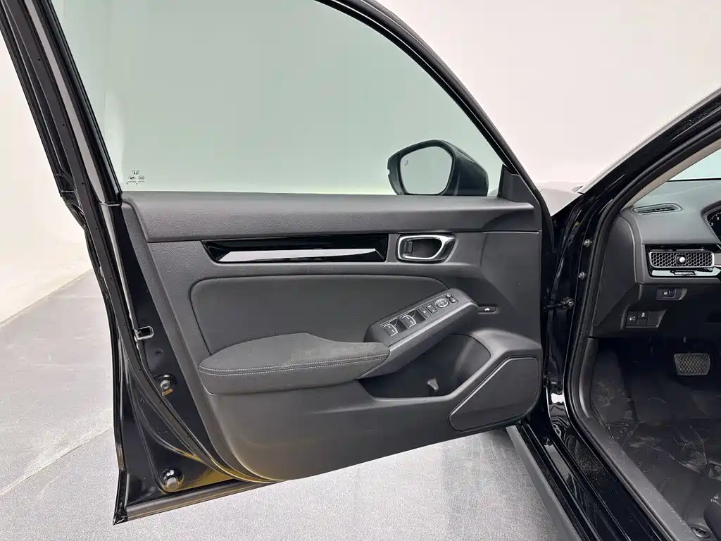 Honda Civic — фото 14