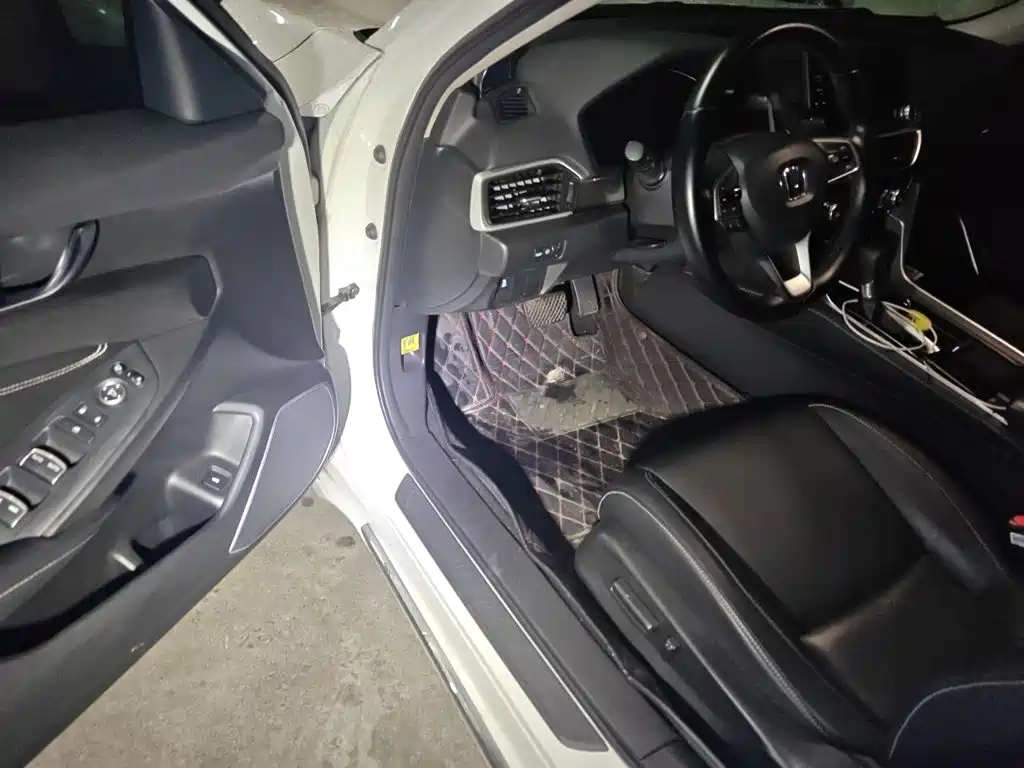 Honda Inspire — фото 14