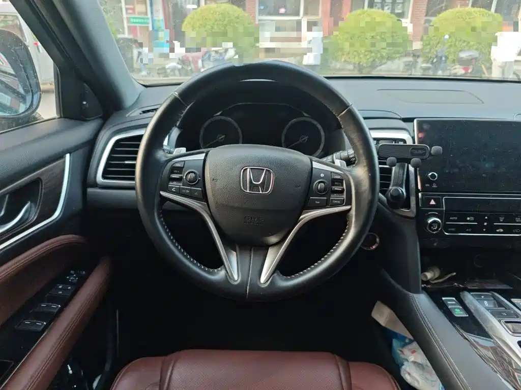 Honda UR-V — фото 3