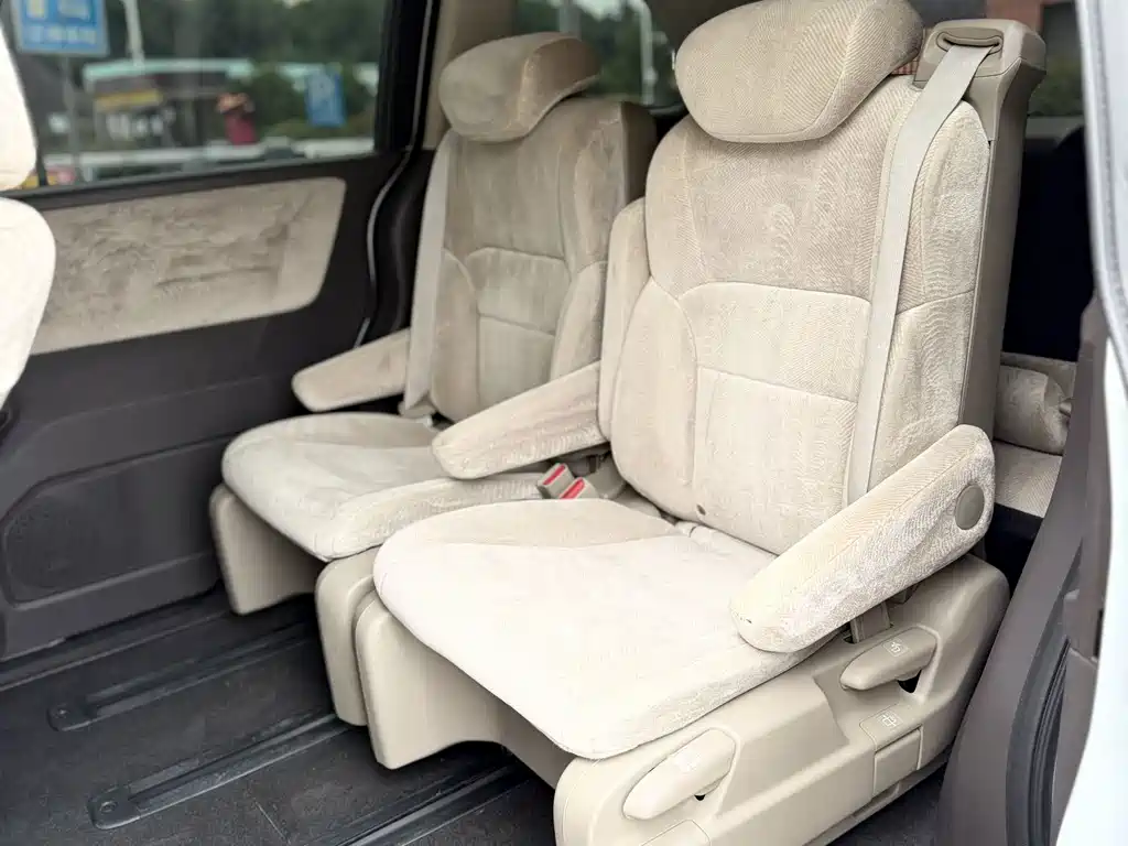 Honda Odyssey — фото 13