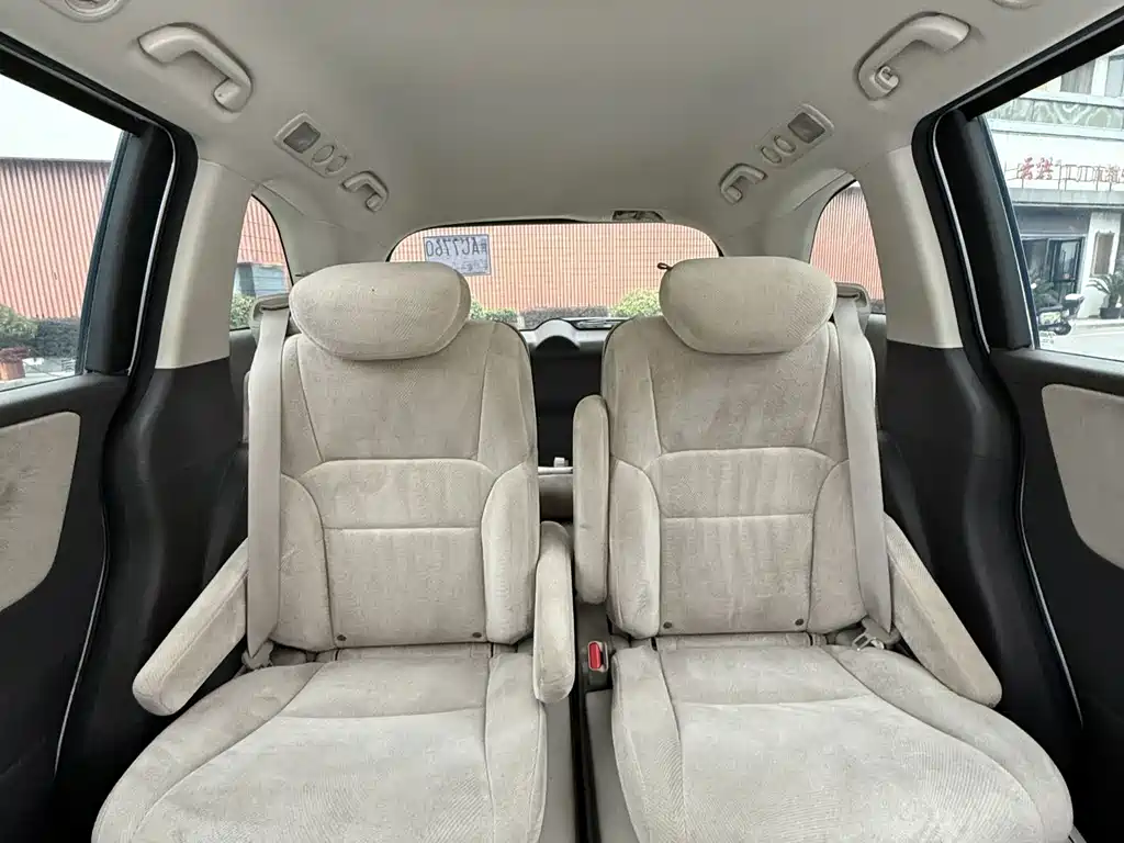 Honda Odyssey — фото 17