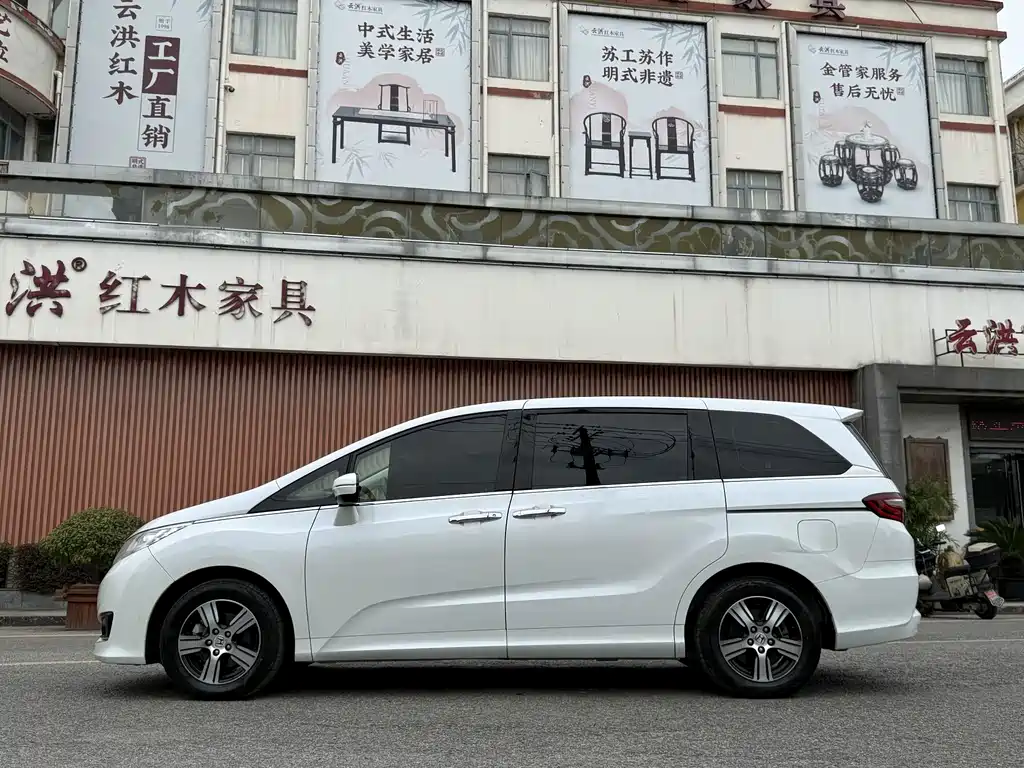 Honda Odyssey — фото 4