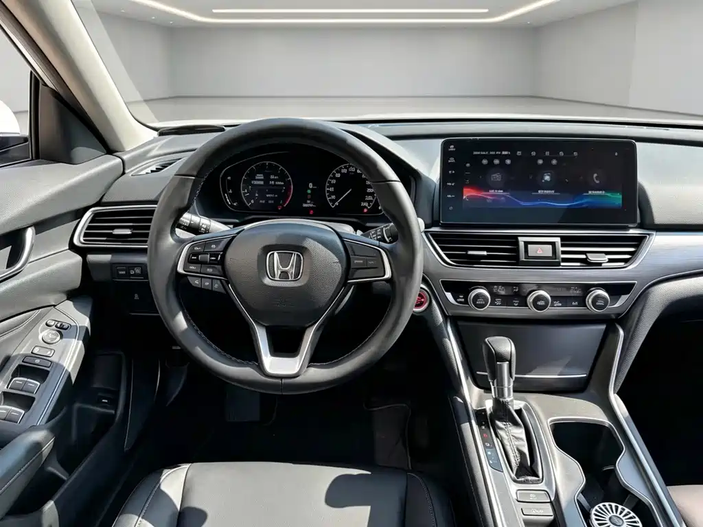 Honda Accord — фото 9