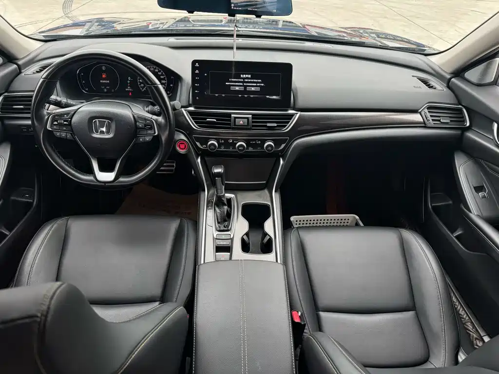 Honda Accord — фото 6